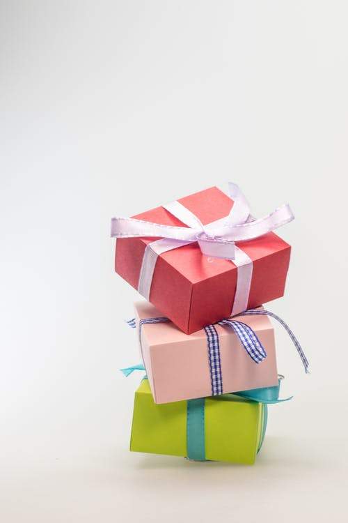 How Is Grosgrain Ribbon Manufactured?